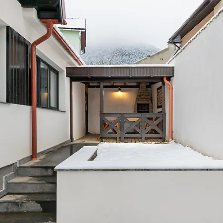 Sunshine Villa *